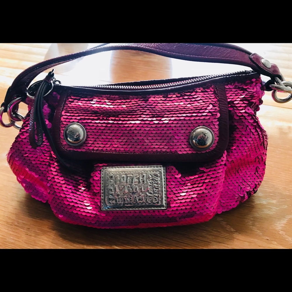 Coach poppy sequin pink hand bag.